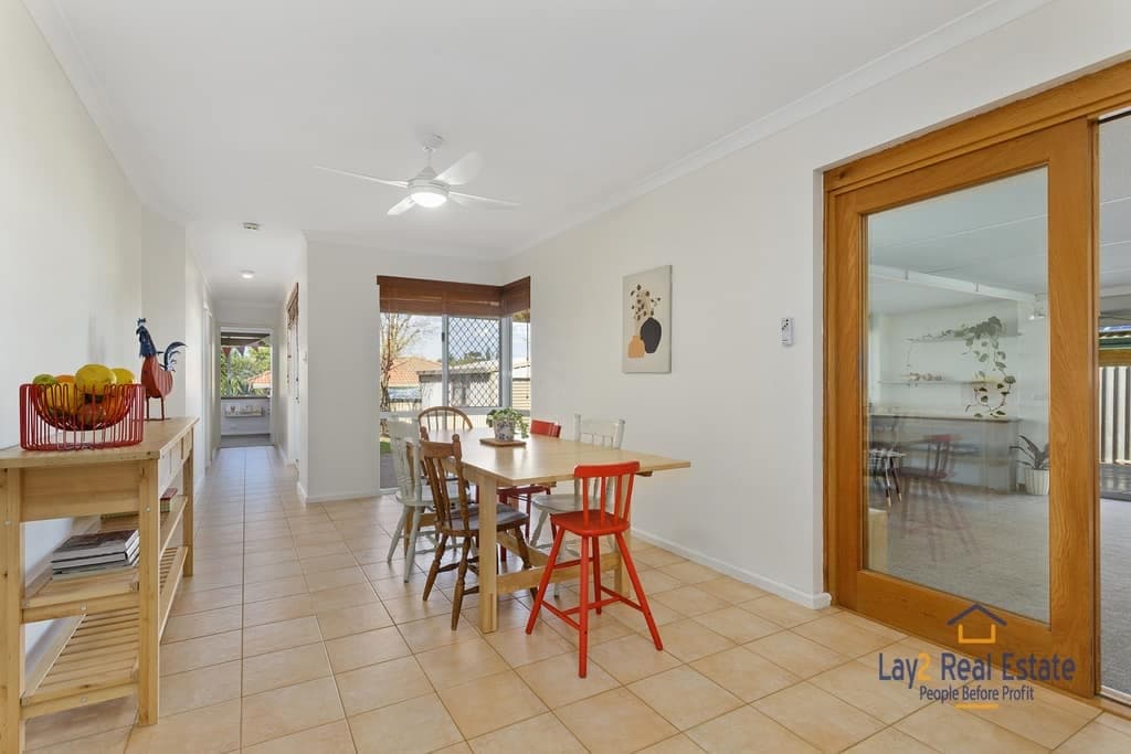 36 Rugby Street Bassendean WA 6054 Fabulous 4 Bed Family Home on 684sqm Block!, Bassendean Wa 6054 Fabulous 4 Bed Family Home On 684sqm Block! - Thumbnail 6