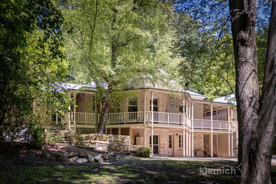 11 Sturt Valley Road, Stirling, Stirling - Image 1