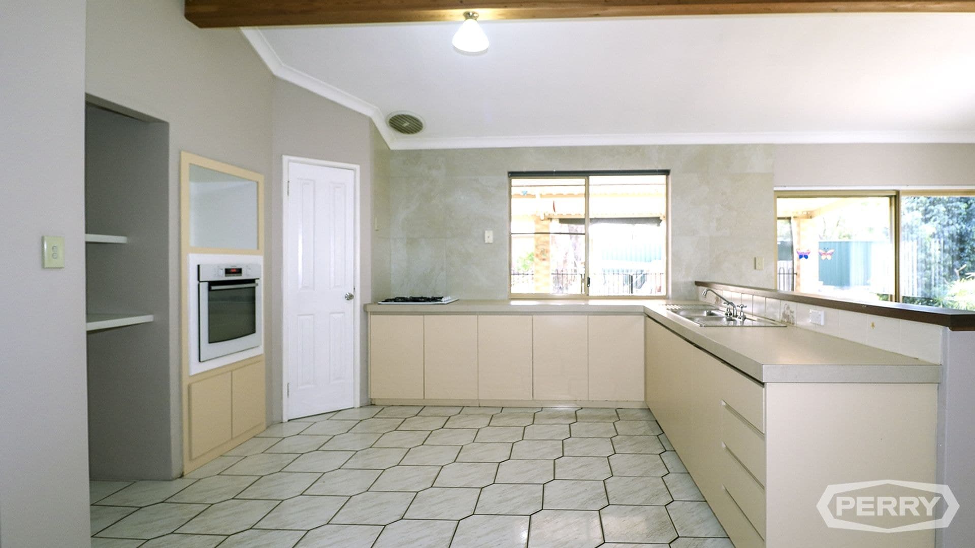 90 Victoria Circle, Greenfields, Greenfields - Thumbnail 7