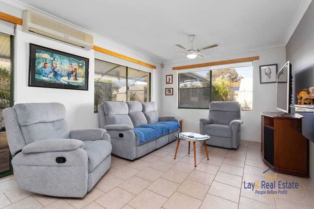 10 McKinley Court, Caversham WA 6065. Affordable Low Maintenance 3 bedroom home on 584sqm, Caversham - Thumbnail 4