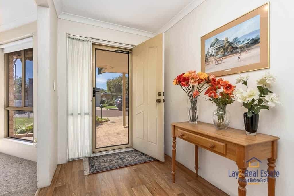 3 Lake Edge Court Gwelup – Comfortable Starter Home, Gwelup – Comfortable Starter Home - Thumbnail 3