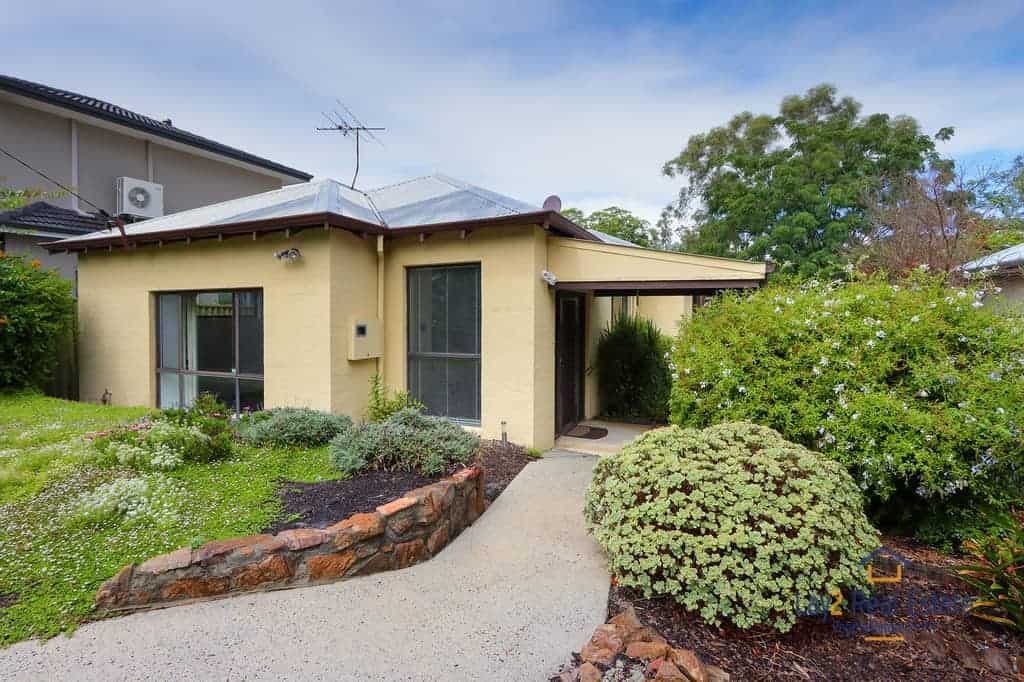 32 Leake Street Bayswater 6053  – Family Home in Superior Location!, Bayswater 6053 – Family Home In Superior Location! - Image 1
