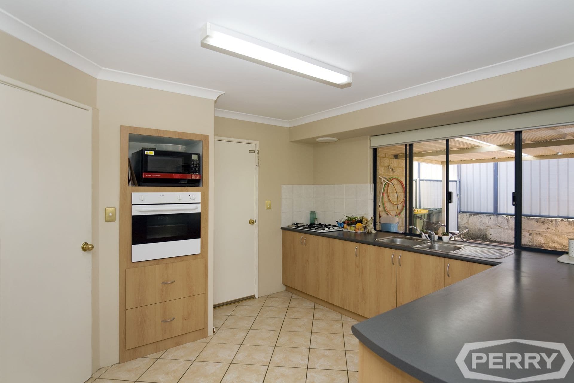 21 Portrush Parade Meadow Springs WA, Meadow Springs - Thumbnail 4