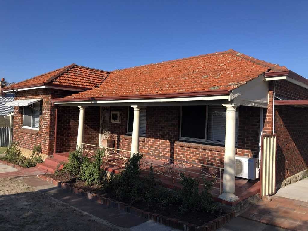131 Coode Street, Bayswater. Corner 873sqm Block with Brick Cottage., Bayswater. Corner - Thumbnail 3