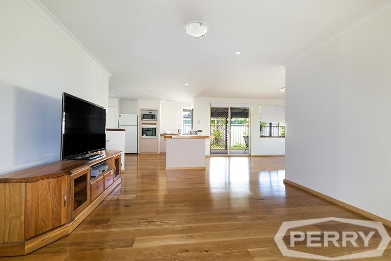 19 Rousham Crescent Erskine WA, Erskine - Thumbnail 7
