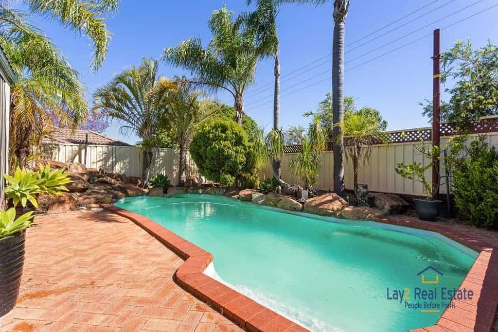 3 Constance St, Bayswater WA 6053. Huge 1091sqm block with comfortable home. Opportunity knocking., Bayswater - Thumbnail 2