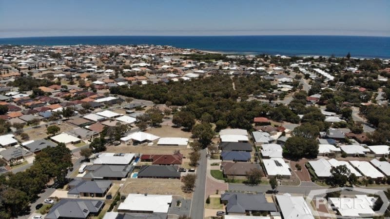 1433/14 Bobtail Bend Wannanup WA, Wannanup - Thumbnail 2