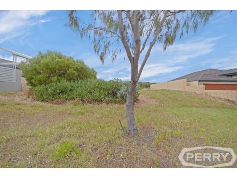 22 Lakeway Retreat DAWESVILLE WA, Dawesville - Thumbnail 3