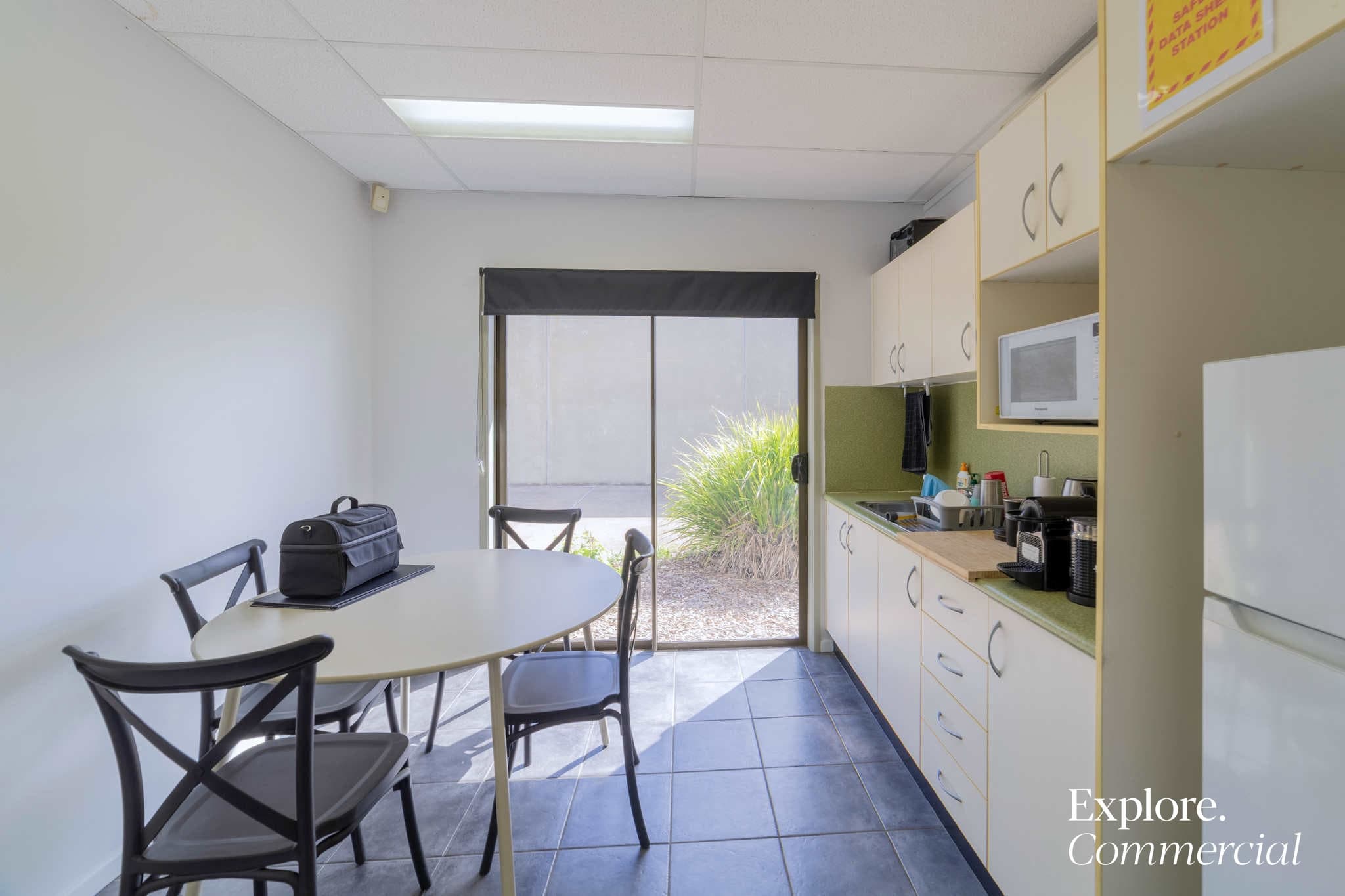 10 Peace Street, Paget - Thumbnail 6