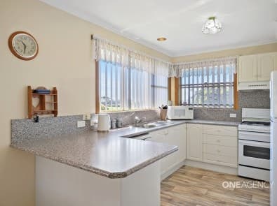 9 Sampson Avenue, Smithton, Smithton - Thumbnail 5