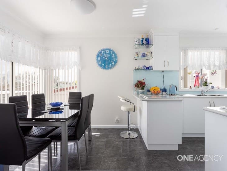 10 Lucas Place, Acton, Acton - Thumbnail 4