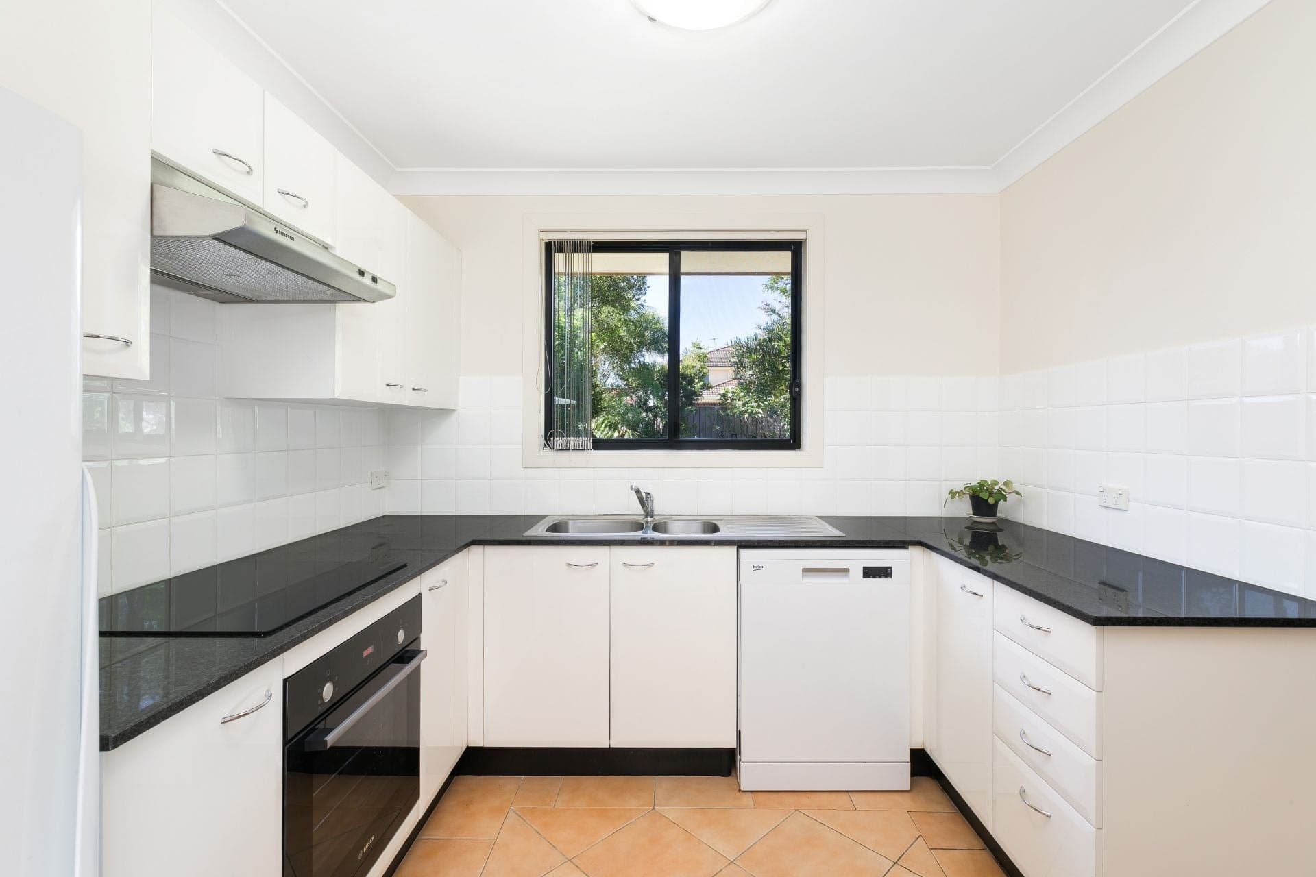1/16 Bulwarra Street Caringbah South NSW, Caringbah South - Thumbnail 3