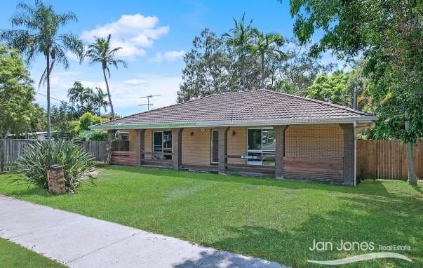 16 Emerald Ave, Deception Bay - Image 1