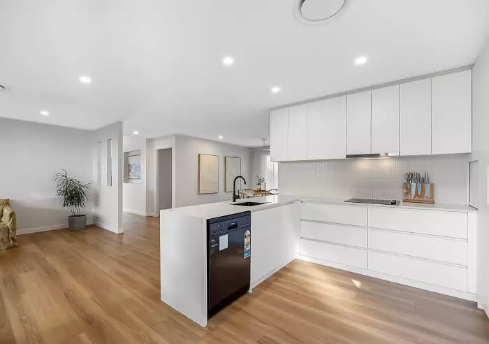 17  Lark Circuit, Mountain Creek, Tender - Thumbnail 6