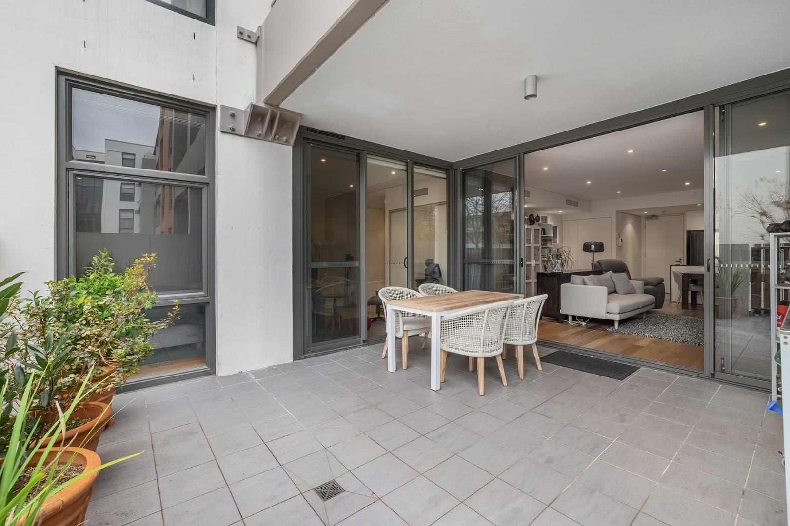 7/20 Eyre Street, Kingston ACT 2604, Kingston - Thumbnail 2