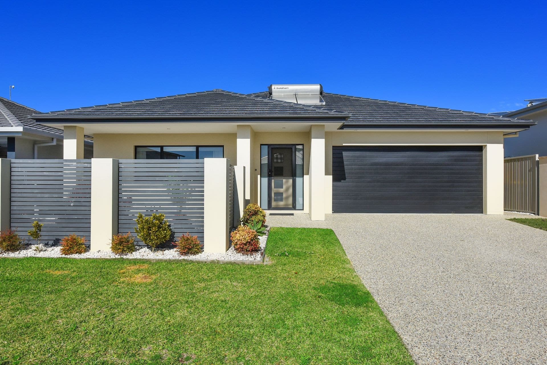20 Harbourside Crescent Port Macquarie NSW, Port Macquarie - Thumbnail 2