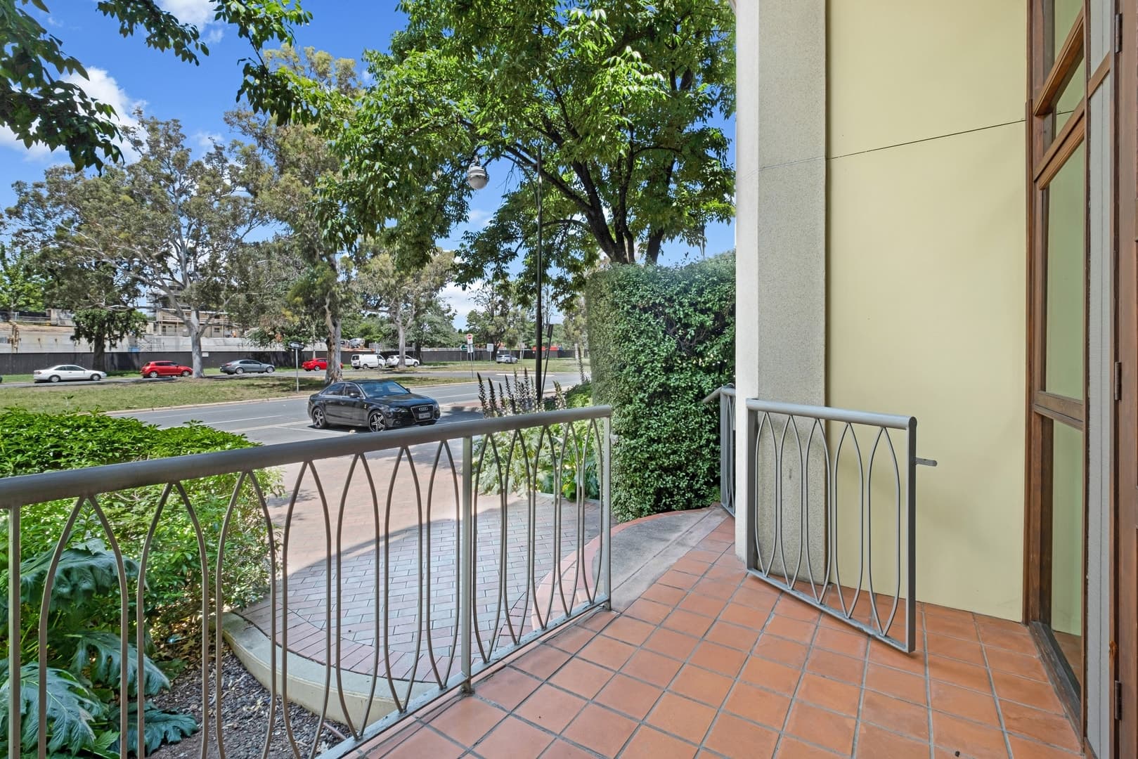 10/18 Captain Cook Crescent, Griffith ACT 2603, Griffith - Thumbnail 3