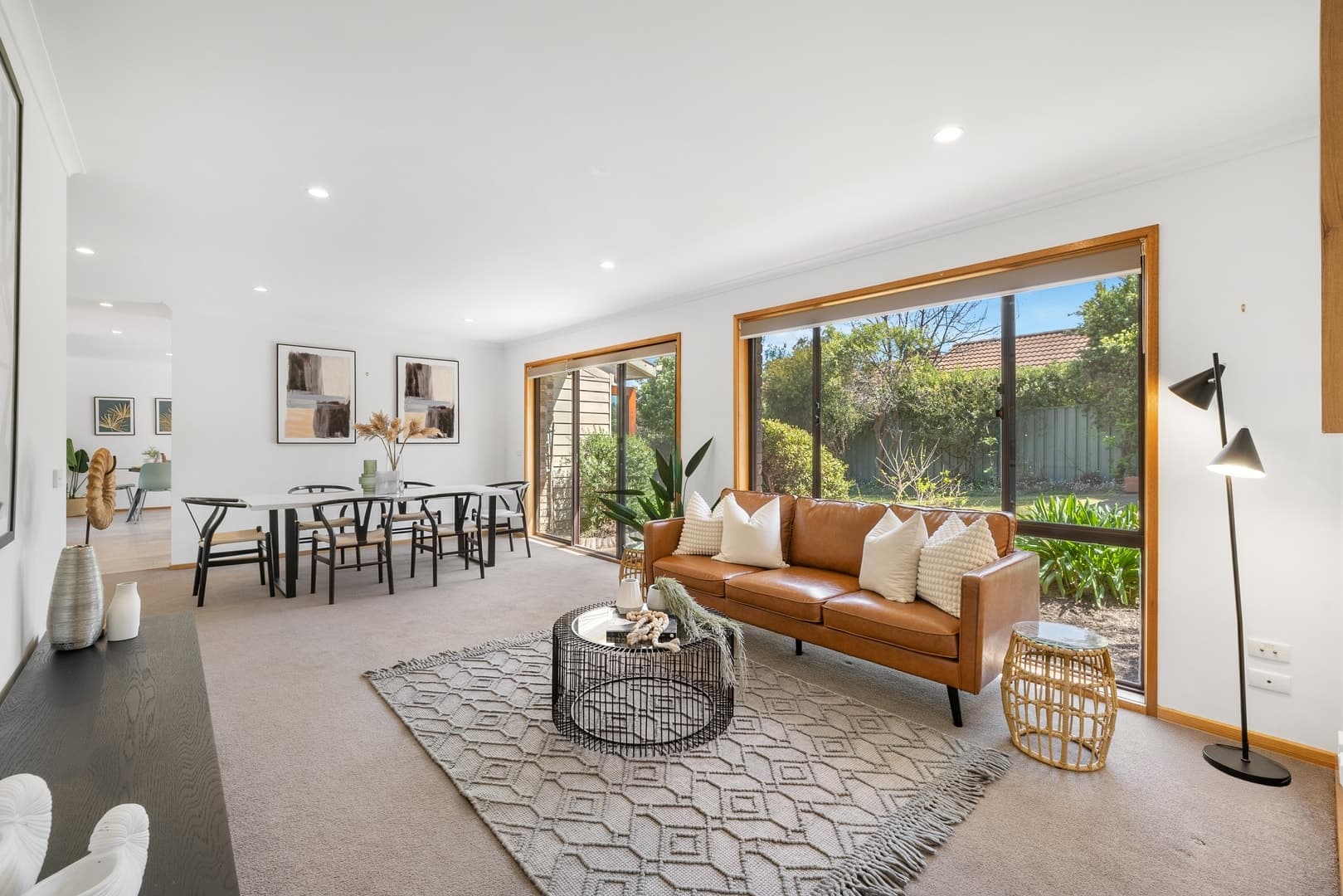 22 Buntine Crescent, Isaacs ACT 2607, Isaacs - Thumbnail 2