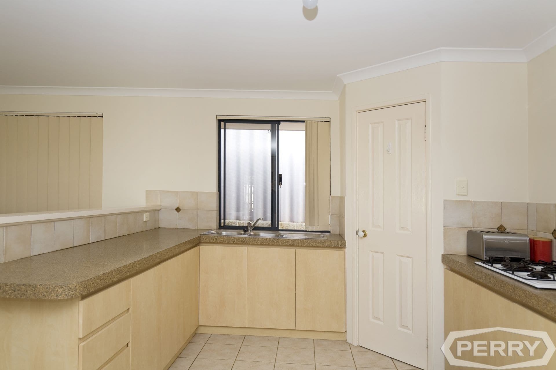 1/75 Hickman Road Silver Sands WA, Silver Sands - Thumbnail 3