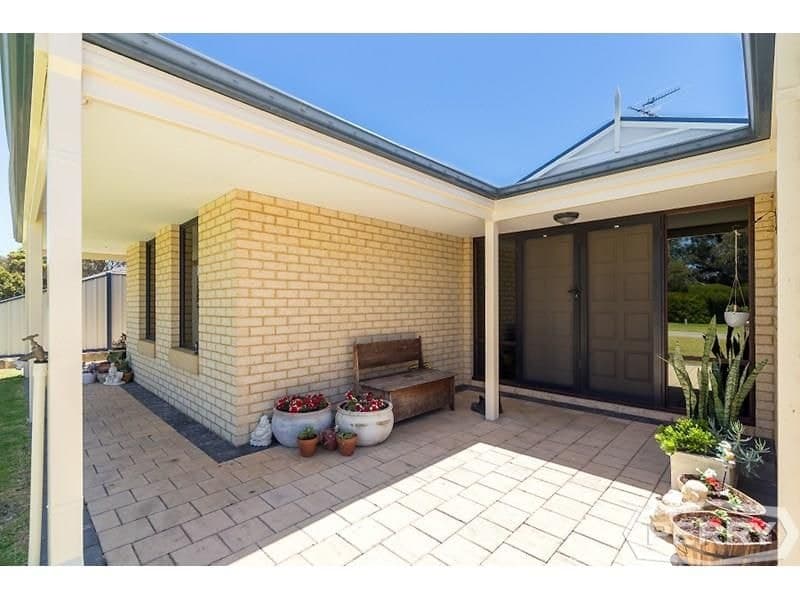 6 Grandmere Parade MEADOW SPRINGS WA, Meadow Springs - Thumbnail 4