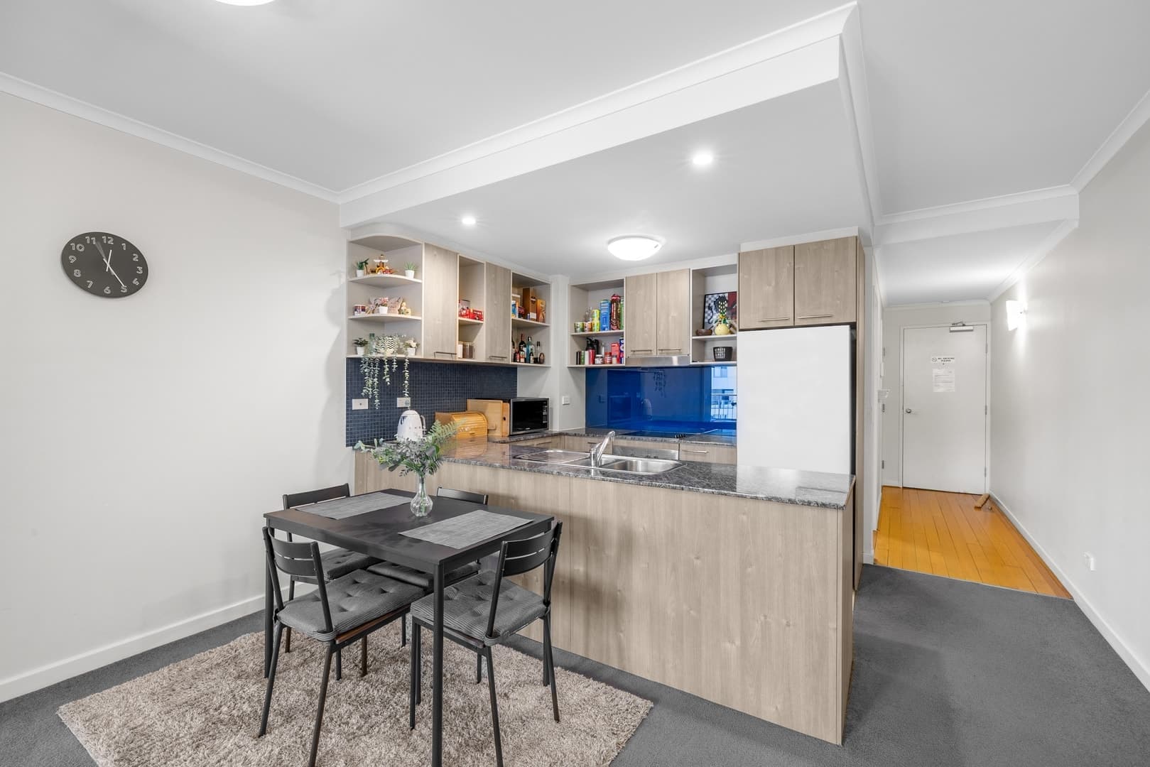 502/16 Moore Street, City ACT 2601, City - Thumbnail 4