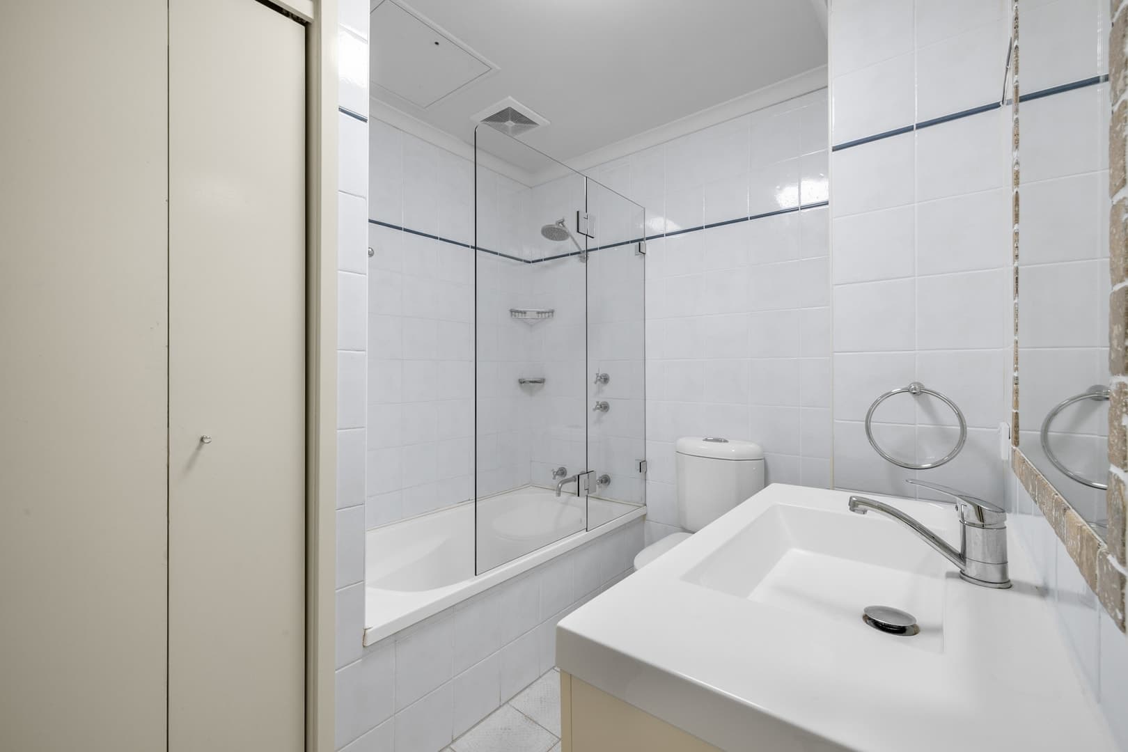 502/16 Moore Street, City ACT 2601, City - Thumbnail 7