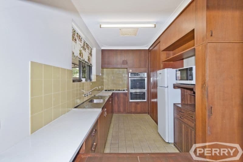 2 Loxton Street Dudley Park WA, Dudley Park - Thumbnail 8