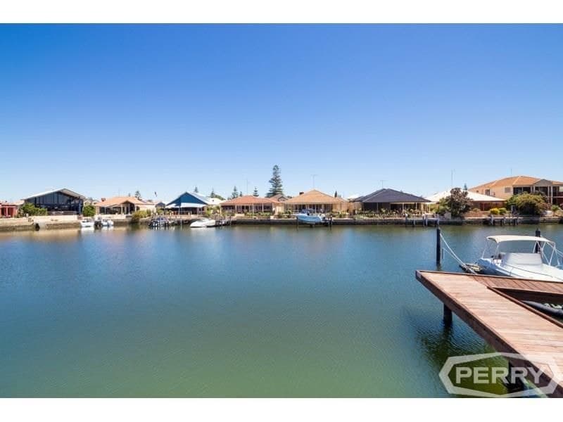 38 Rialto Place HALLS HEAD WA, Halls Head - Thumbnail 2