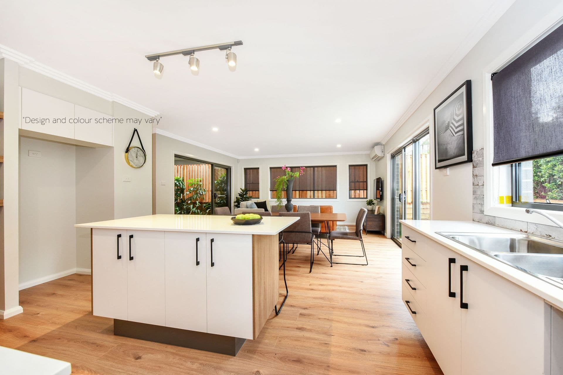2 Premier Close Port Macquarie NSW, Port Macquarie - Image 1