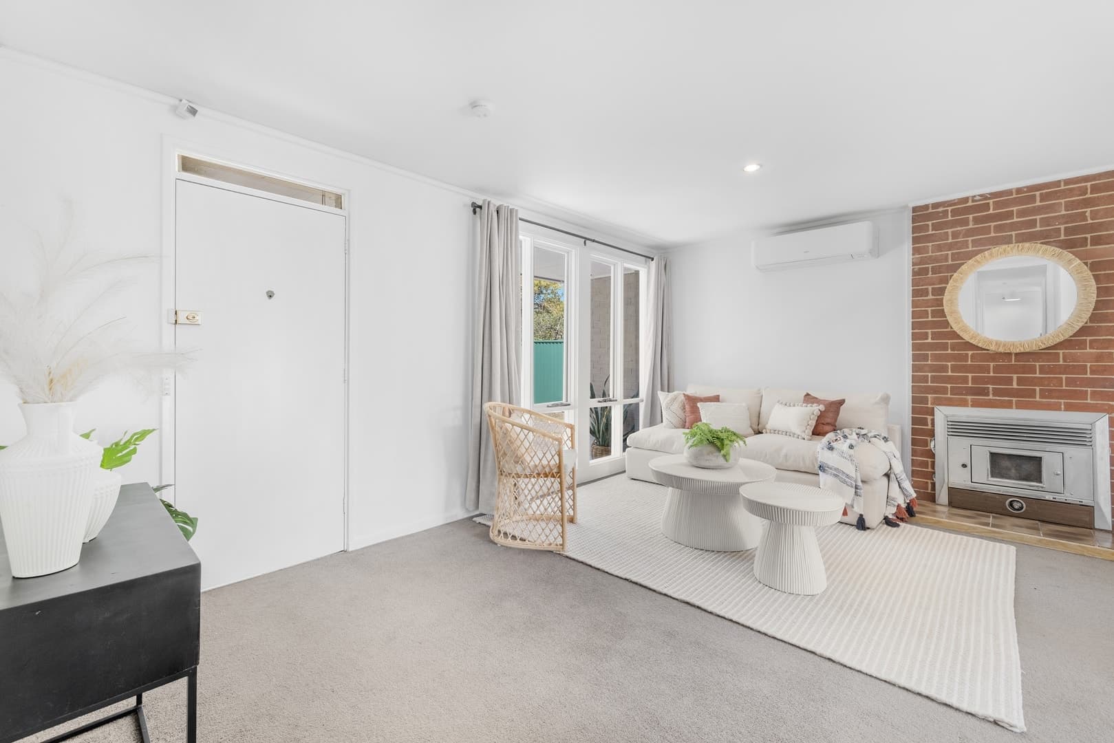 16 Embley Street, Holder ACT 2611, Holder - Thumbnail 2