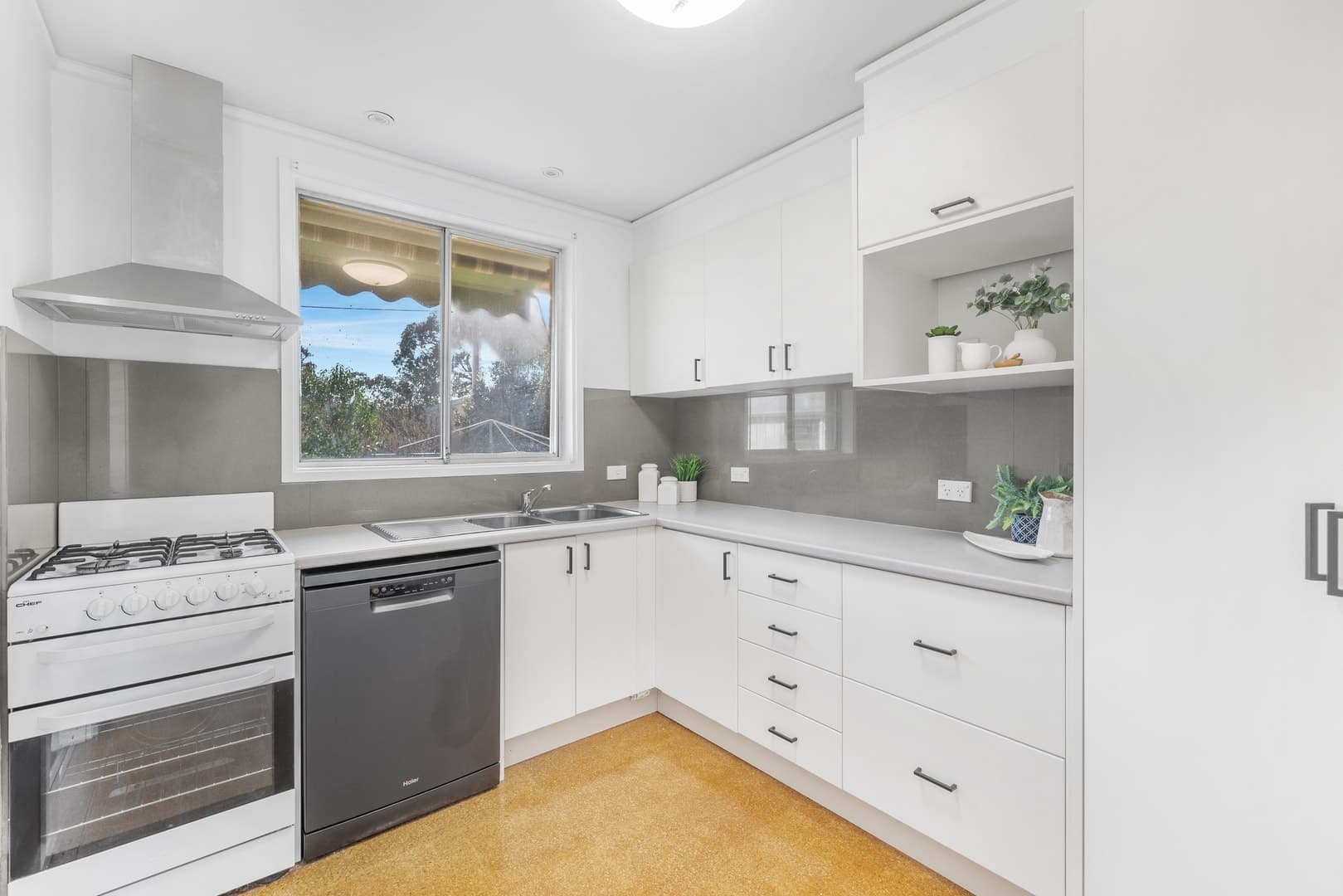 16 Embley Street, Holder ACT 2611, Holder - Thumbnail 7