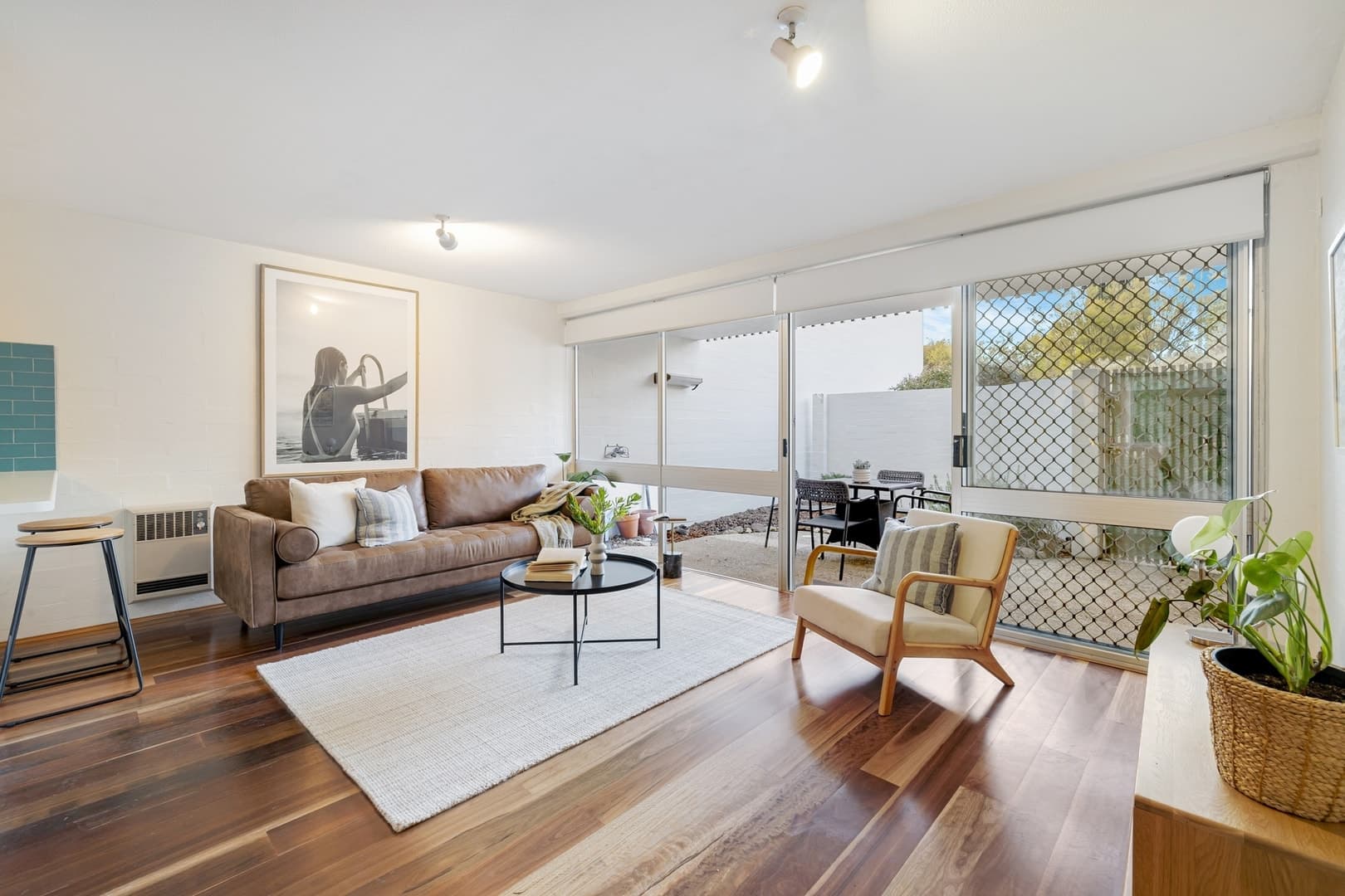2/47 Eyre Street, Kingston ACT 2604, Kingston - Thumbnail 2