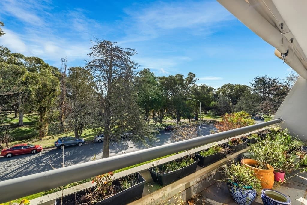 30/18 Currie Crescent, Kingston ACT 2604, Kingston - Image 1