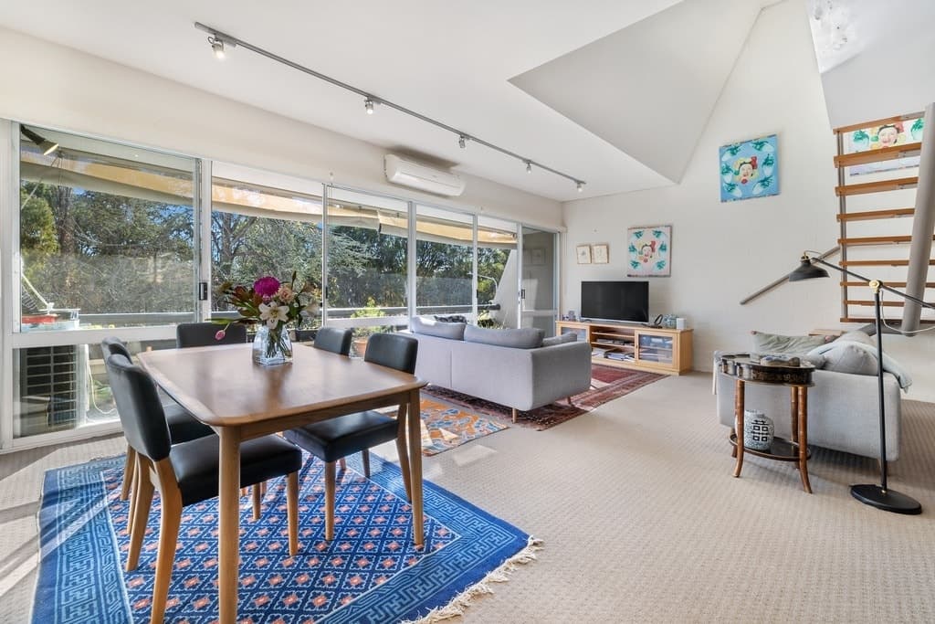30/18 Currie Crescent, Kingston ACT 2604, Kingston - Thumbnail 2
