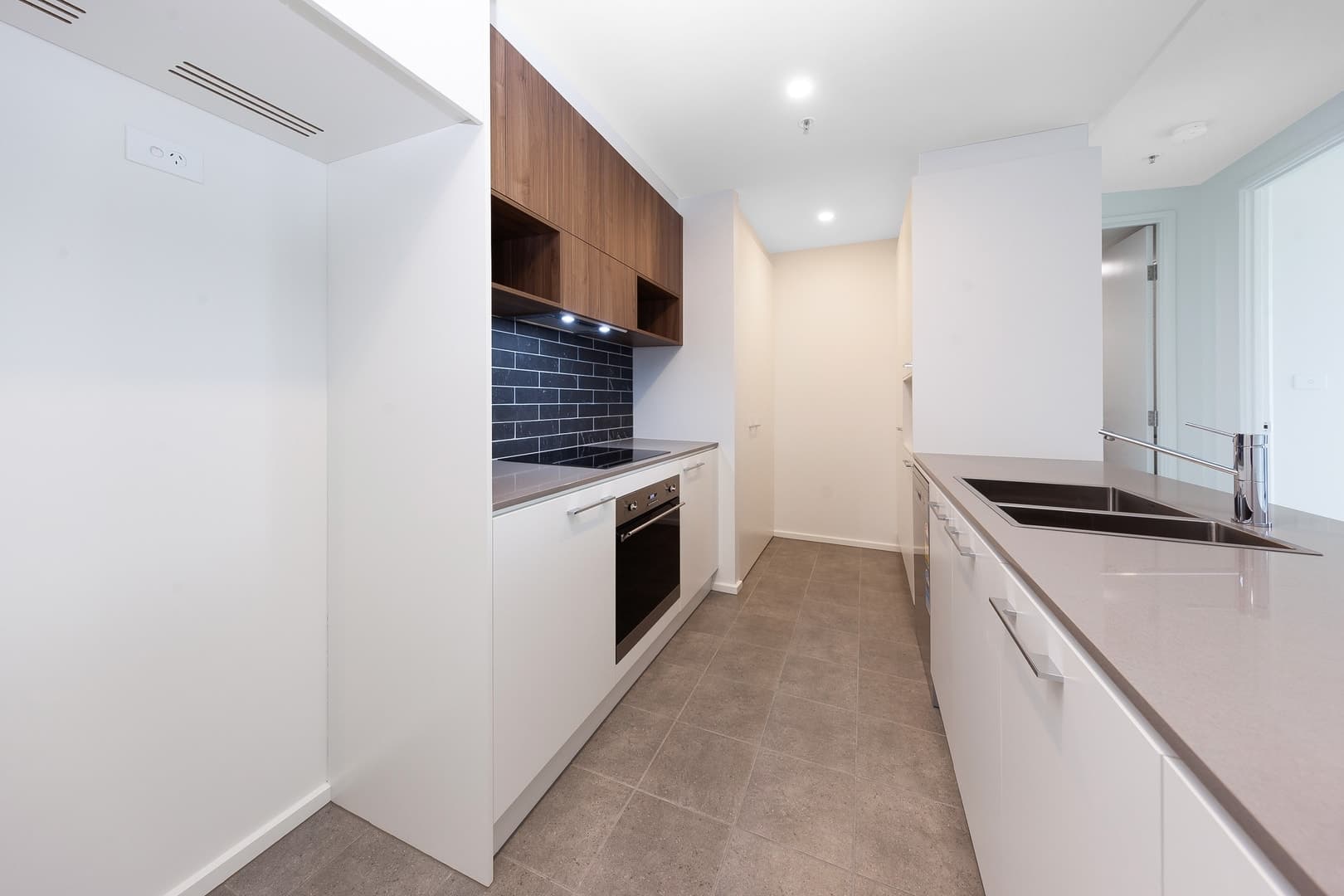 142/15 Irving Street, Phillip ACT 2606, Phillip - Thumbnail 4