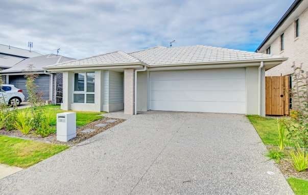 31 Titan Cres, Banya - Image 1
