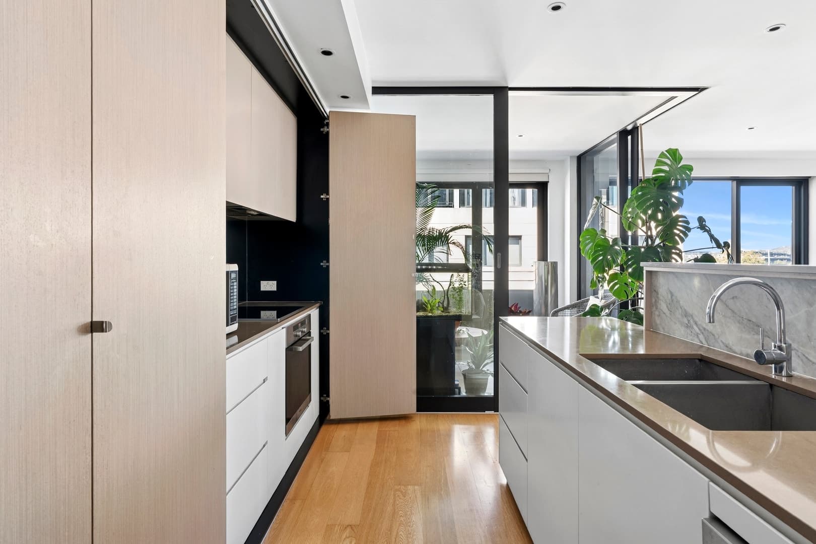 16/11 Sydney Avenue, Barton ACT 2600, Barton - Thumbnail 3