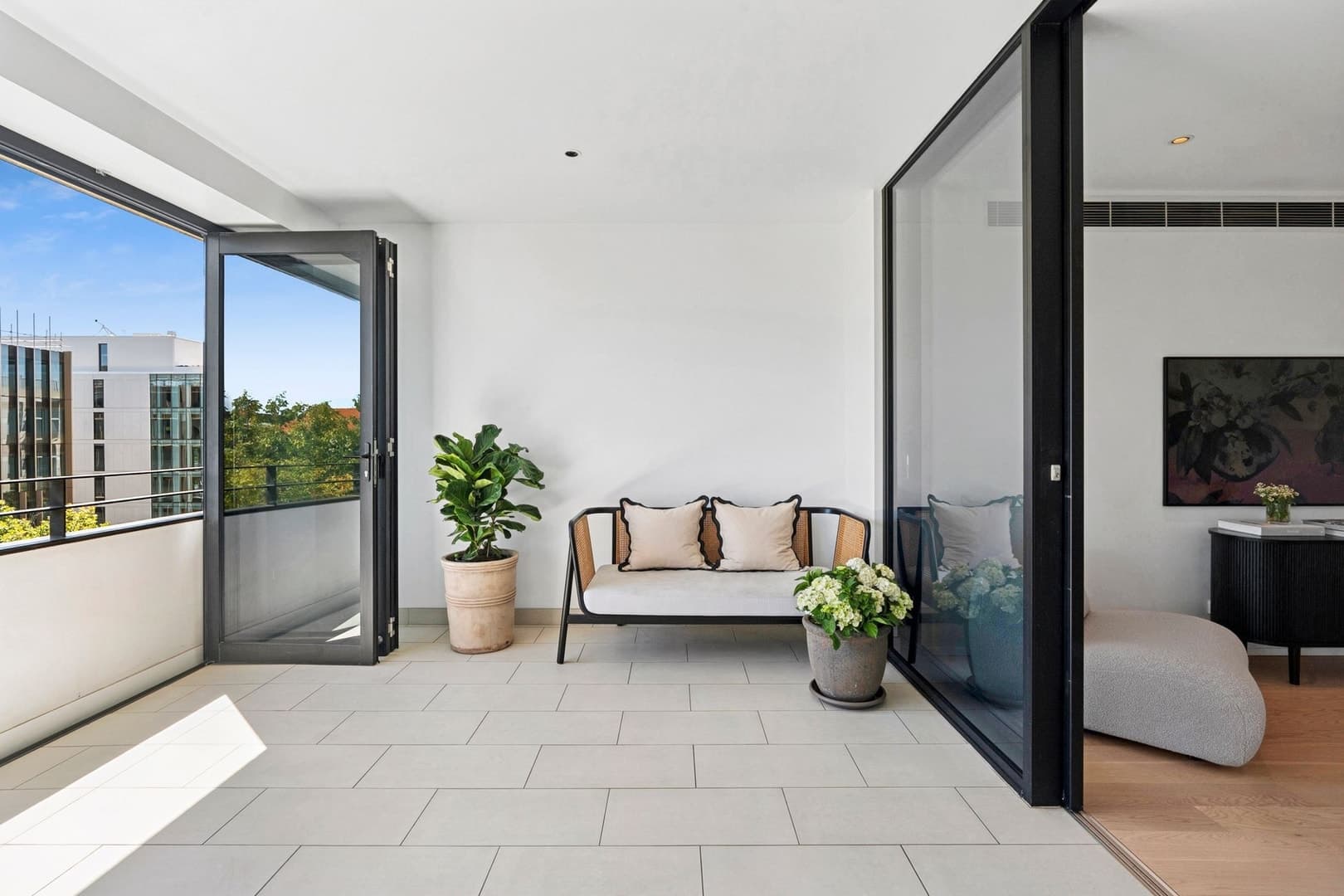 8/11 Sydney Avenue, Barton ACT 2600, Barton - Thumbnail 2