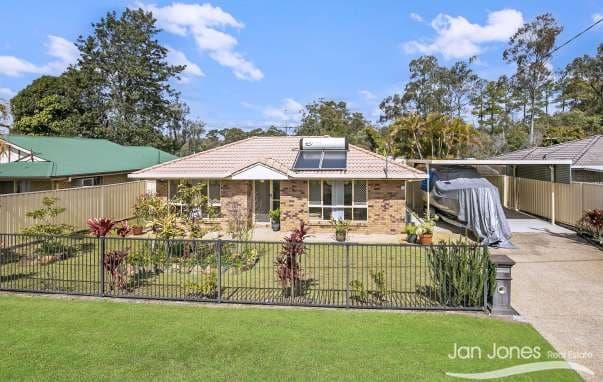51 Admiral Dr, Deception Bay - Image 1