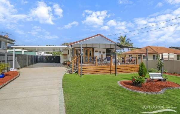 38 Pownall Crescent, Margate - Image 1