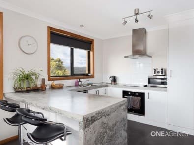 7 Gilmour Crescent, Somerset, Somerset - Thumbnail 2