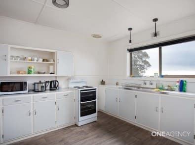 34 Grenville Street, Acton, Acton - Thumbnail 2