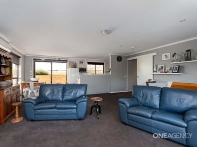20 Delacey Street, Somerset, Somerset - Thumbnail 2