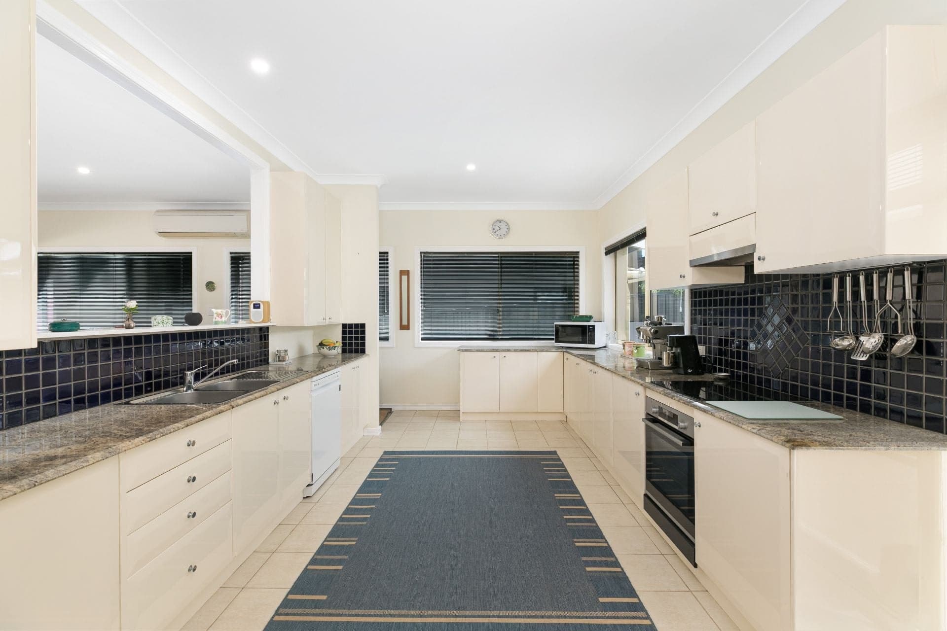 16 Gillham Avenue Caringbah South NSW, Caringbah South - Thumbnail 2