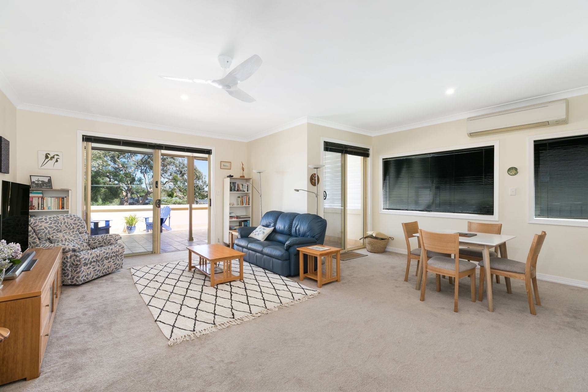 16 Gillham Avenue Caringbah South NSW, Caringbah South - Thumbnail 3