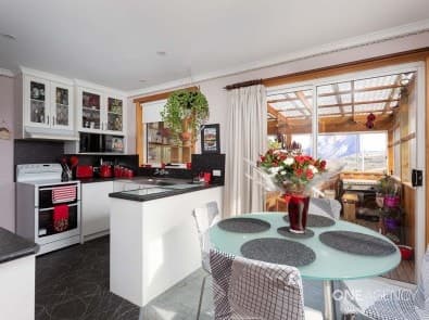 24 Ogden Street, Acton, Acton - Thumbnail 3