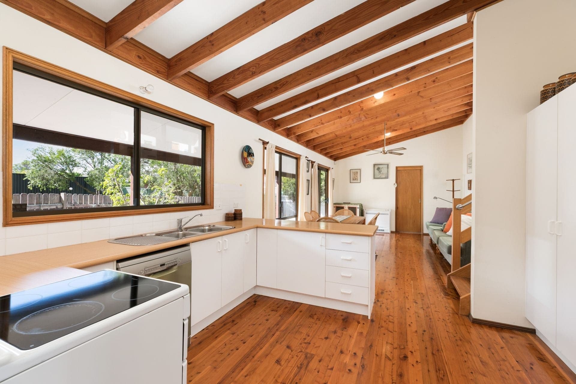 16 Cabramatta Road Woolooware NSW, Woolooware - Thumbnail 2