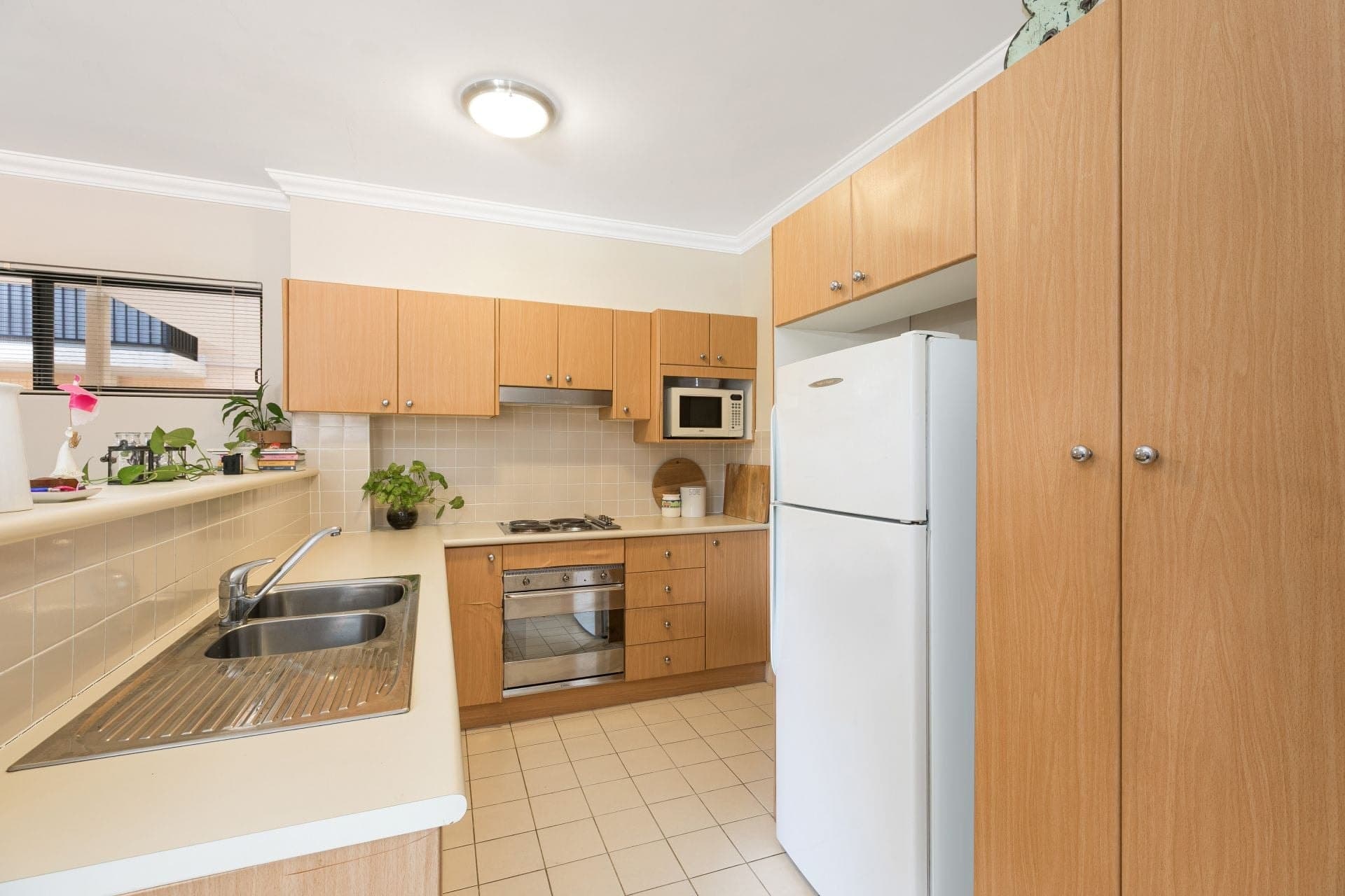 5/16 Gibbs Street Miranda NSW, Miranda - Thumbnail 2