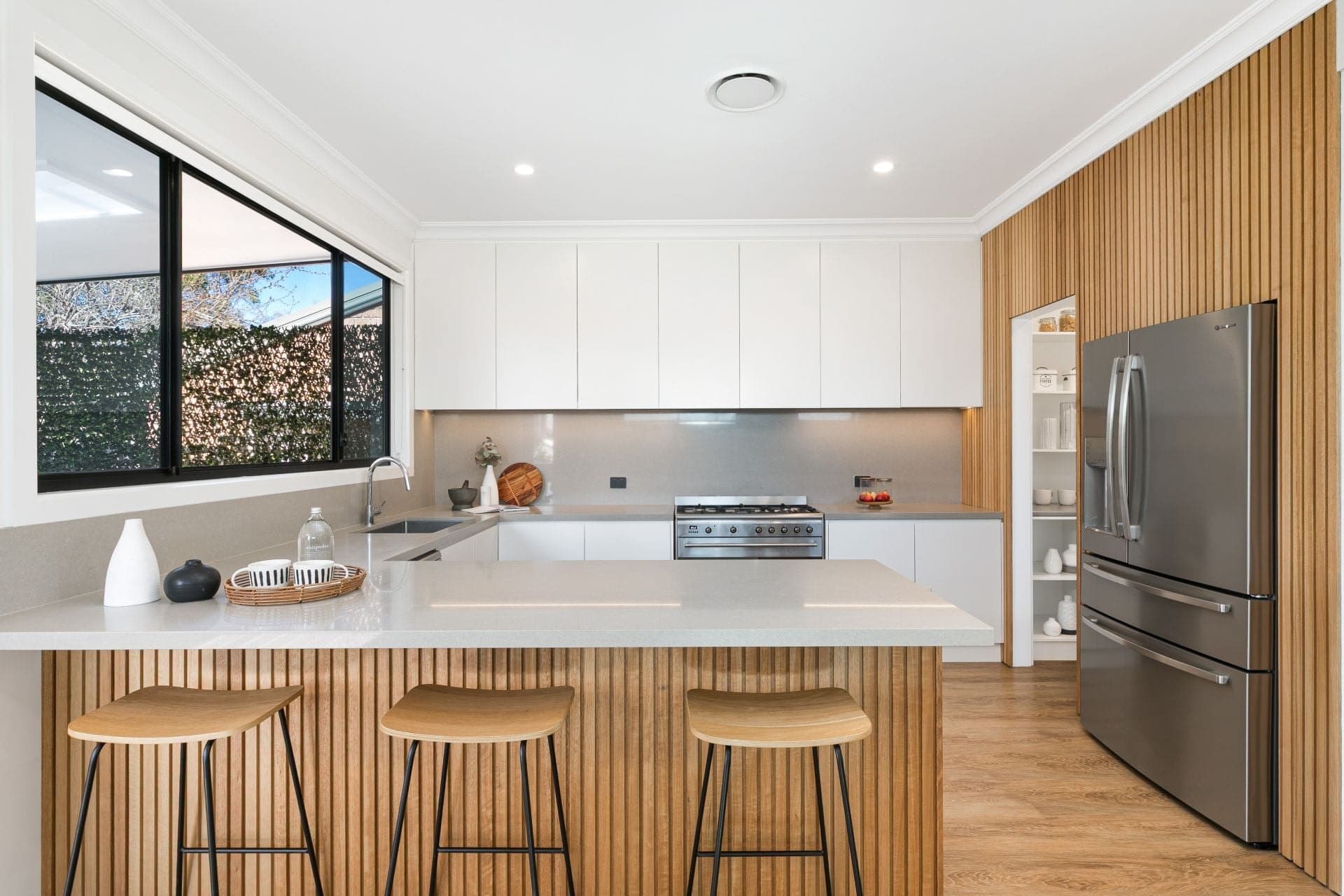 2 Chamberlain Avenue Caringbah NSW, Caringbah - Thumbnail 2