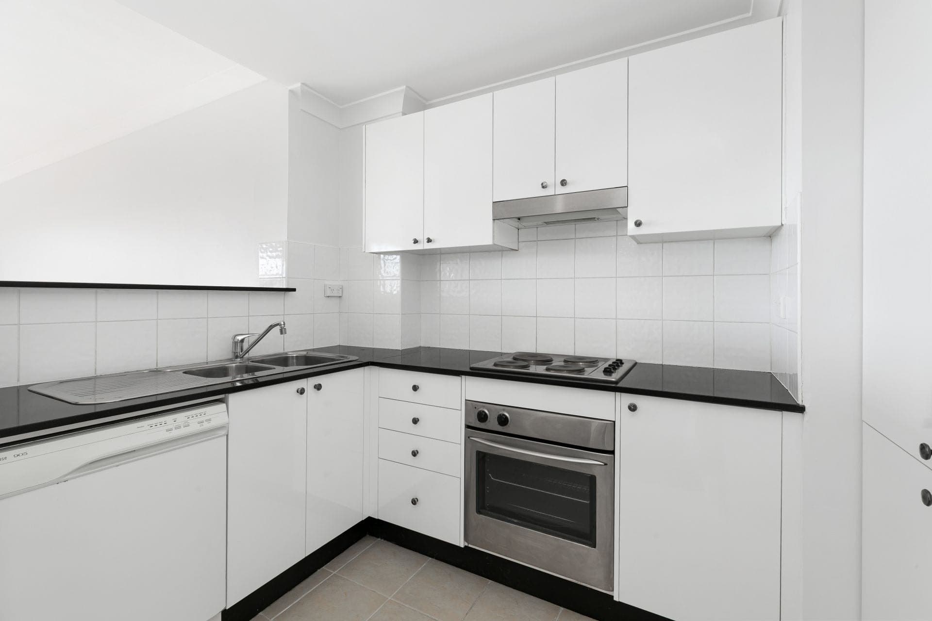 34/17-21 Mansfield Avenue Caringbah NSW, Caringbah - Thumbnail 2